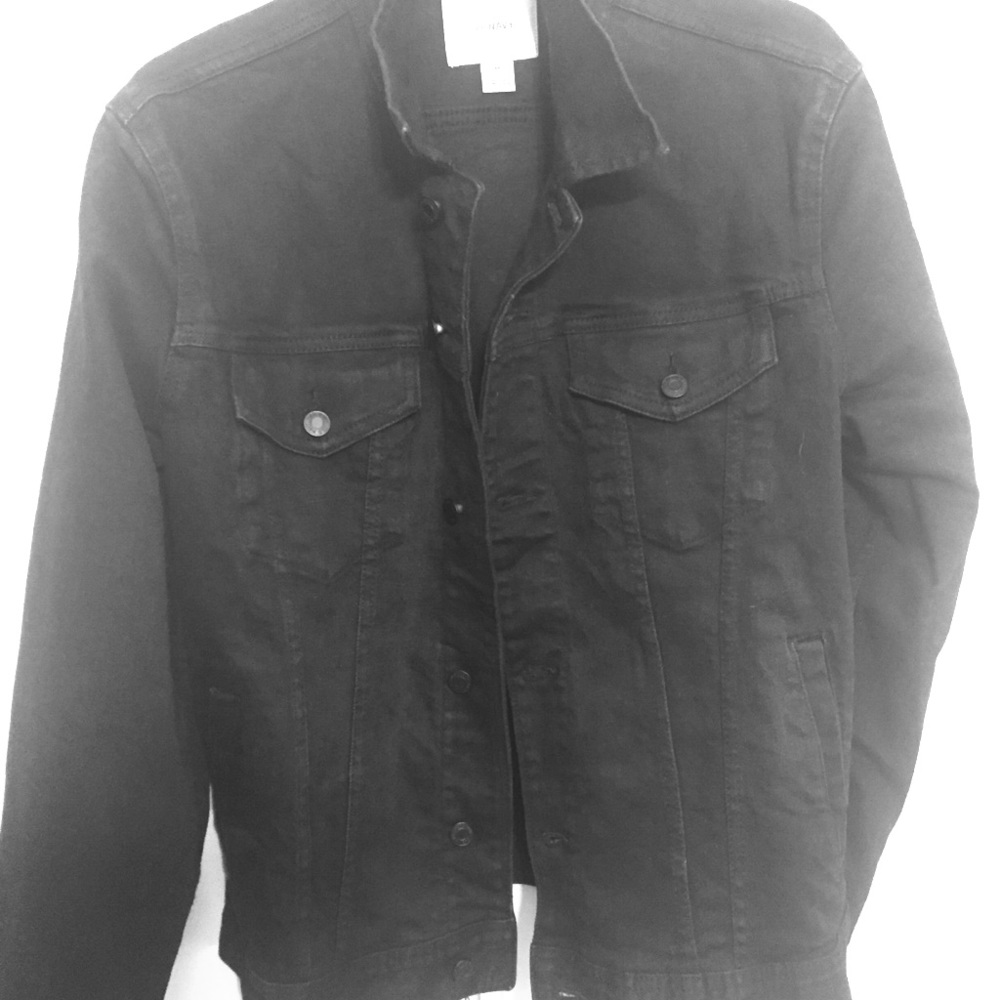 Black Jean jacket (new) never worn